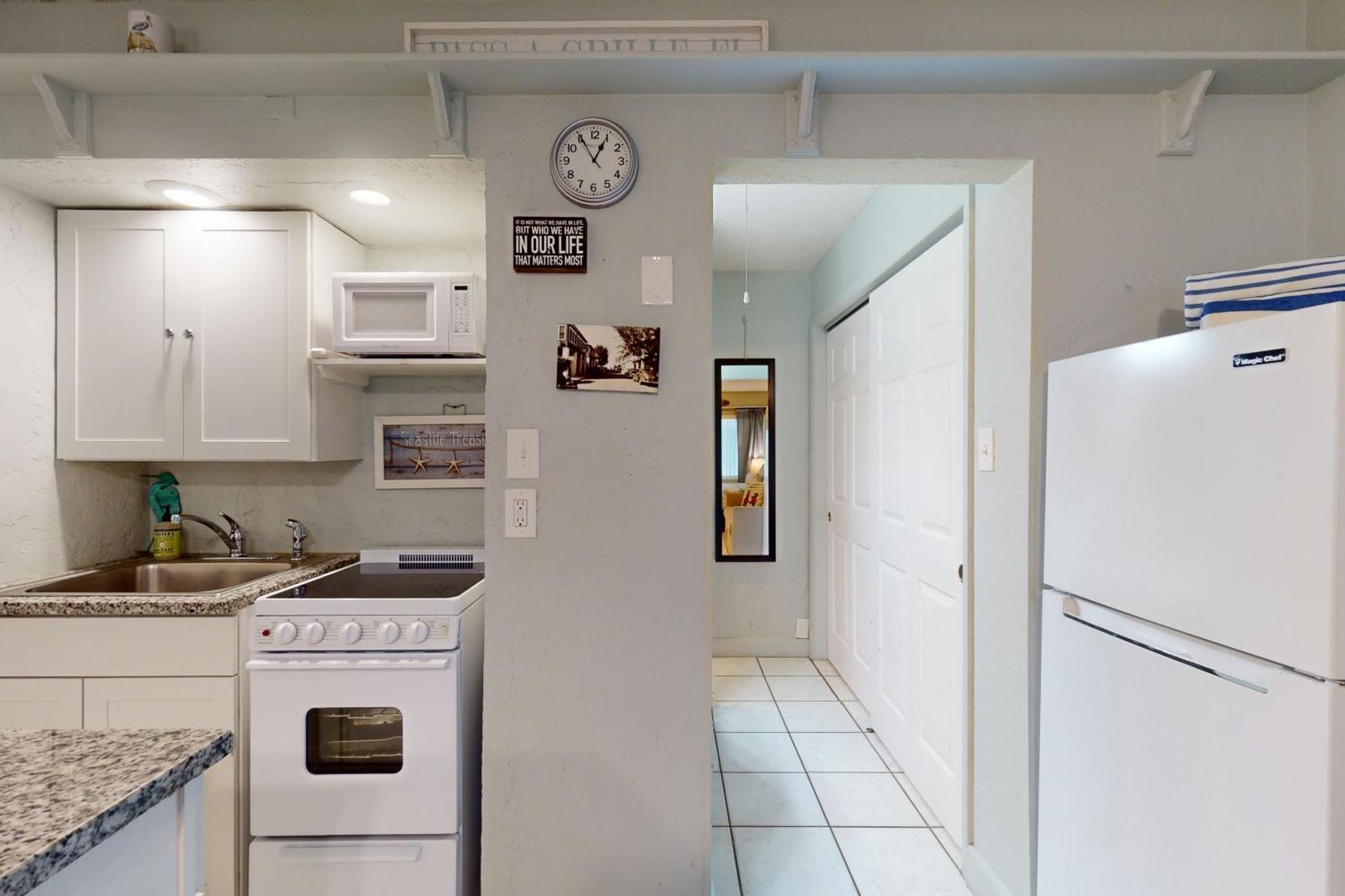 Pass-A-Grille Beach Retreat Unit 8 เซนต์พีทบีช ภายนอก รูปภาพ