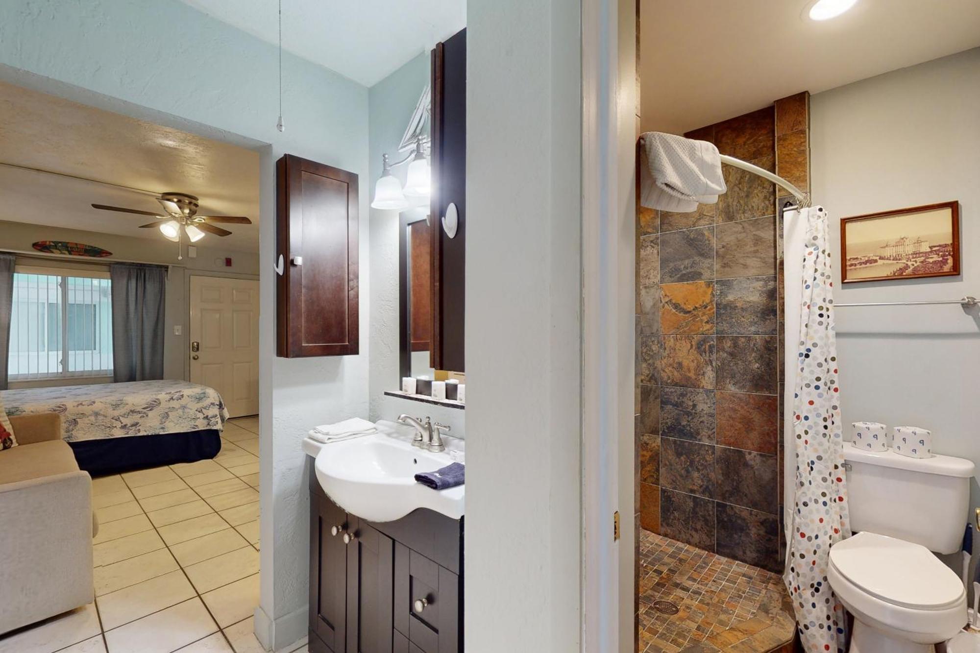 Pass-A-Grille Beach Retreat Unit 8 เซนต์พีทบีช ภายนอก รูปภาพ